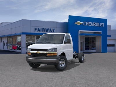 2026 Chevrolet Express Cutaway 3500 1WT