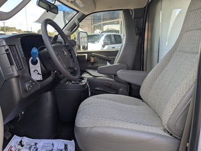 2024 Chevrolet Express Cutaway 3500 1WT