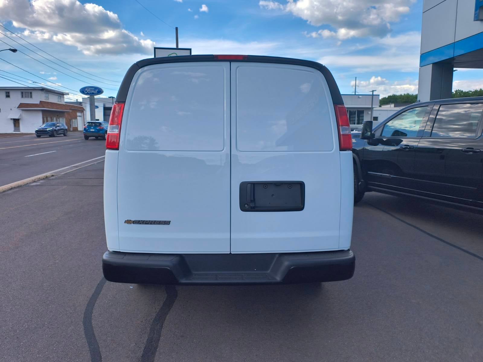 2026 Chevrolet Express Cargo WT