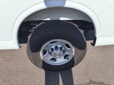 2025 Chevrolet Express Cargo WT