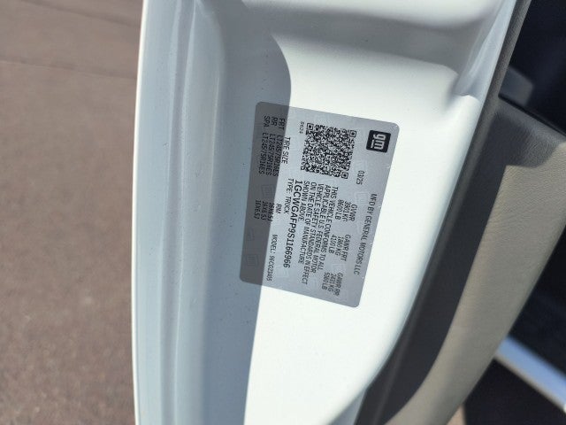 2025 Chevrolet Express Cargo WT