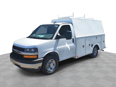 2024 Chevrolet Express Cutaway 3500 1WT