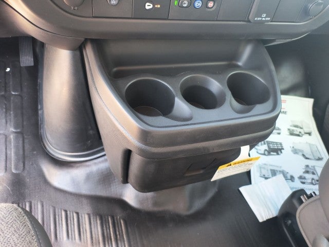 2024 Chevrolet Express Cutaway 3500 1WT