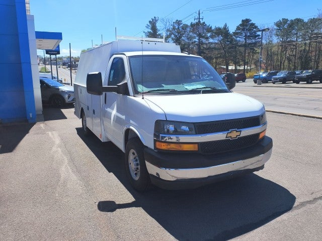 2024 Chevrolet Express Cutaway 3500 1WT