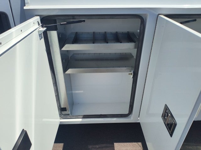 2024 Chevrolet Express Cutaway 3500 1WT