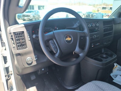 2024 Chevrolet Express Cutaway 3500 1WT