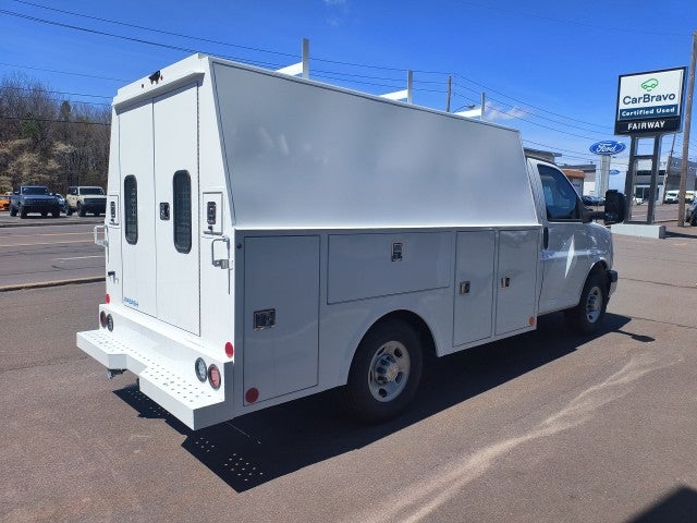 2024 Chevrolet Express Cutaway 3500 1WT