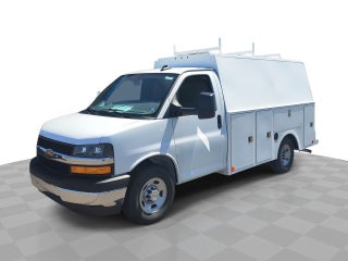 2024 Chevrolet Express Cutaway 3500 1WT