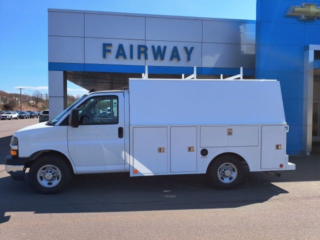 2024 Chevrolet Express Cutaway 3500 1WT