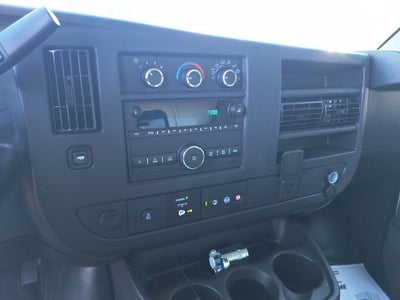 2024 Chevrolet Express Cutaway 3500 1WT