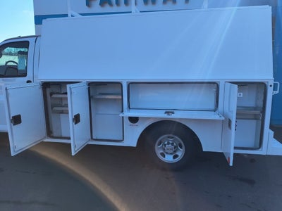2024 Chevrolet Express Cutaway 3500 1WT
