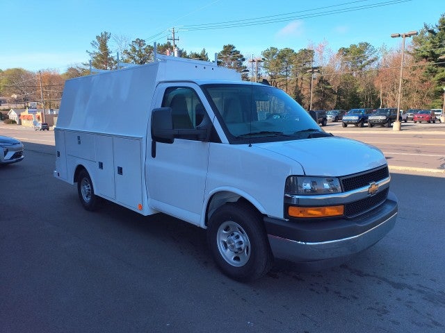 2024 Chevrolet Express Cutaway 3500 1WT