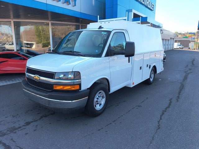 2024 Chevrolet Express Cutaway 3500 1WT