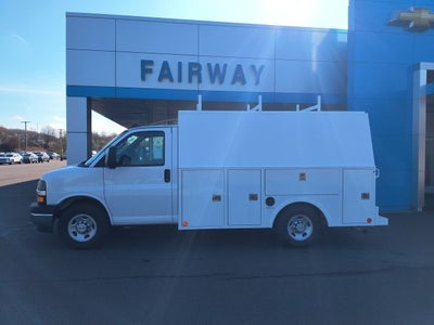 2024 Chevrolet Express Cutaway 3500 1WT