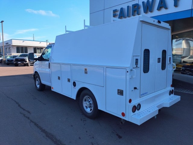 2024 Chevrolet Express Cutaway 3500 1WT