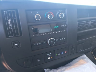 2024 Chevrolet Express Cutaway 3500 1WT