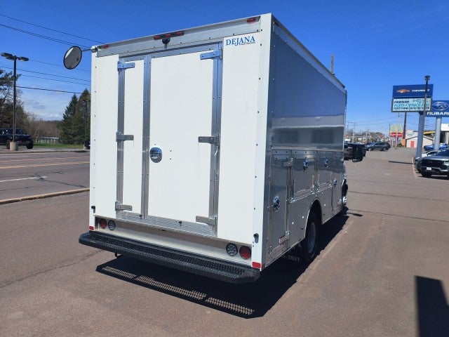 2024 Chevrolet Express Cutaway 3500 1WT