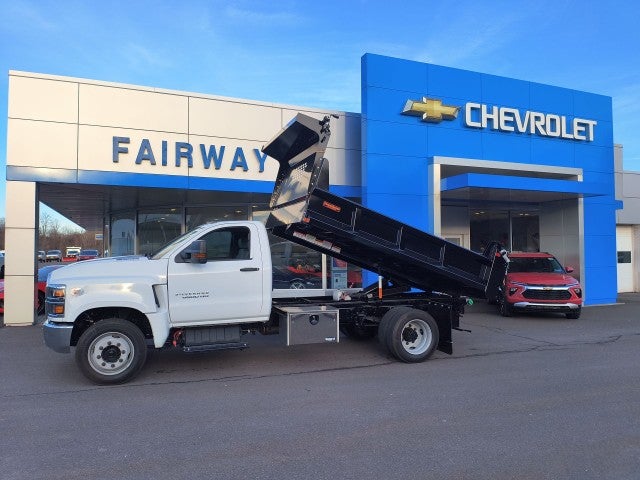 2024 Chevrolet Silverado 6500 HD Work Truck