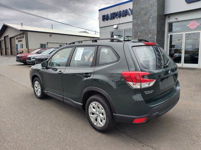 2023 Subaru Forester Base